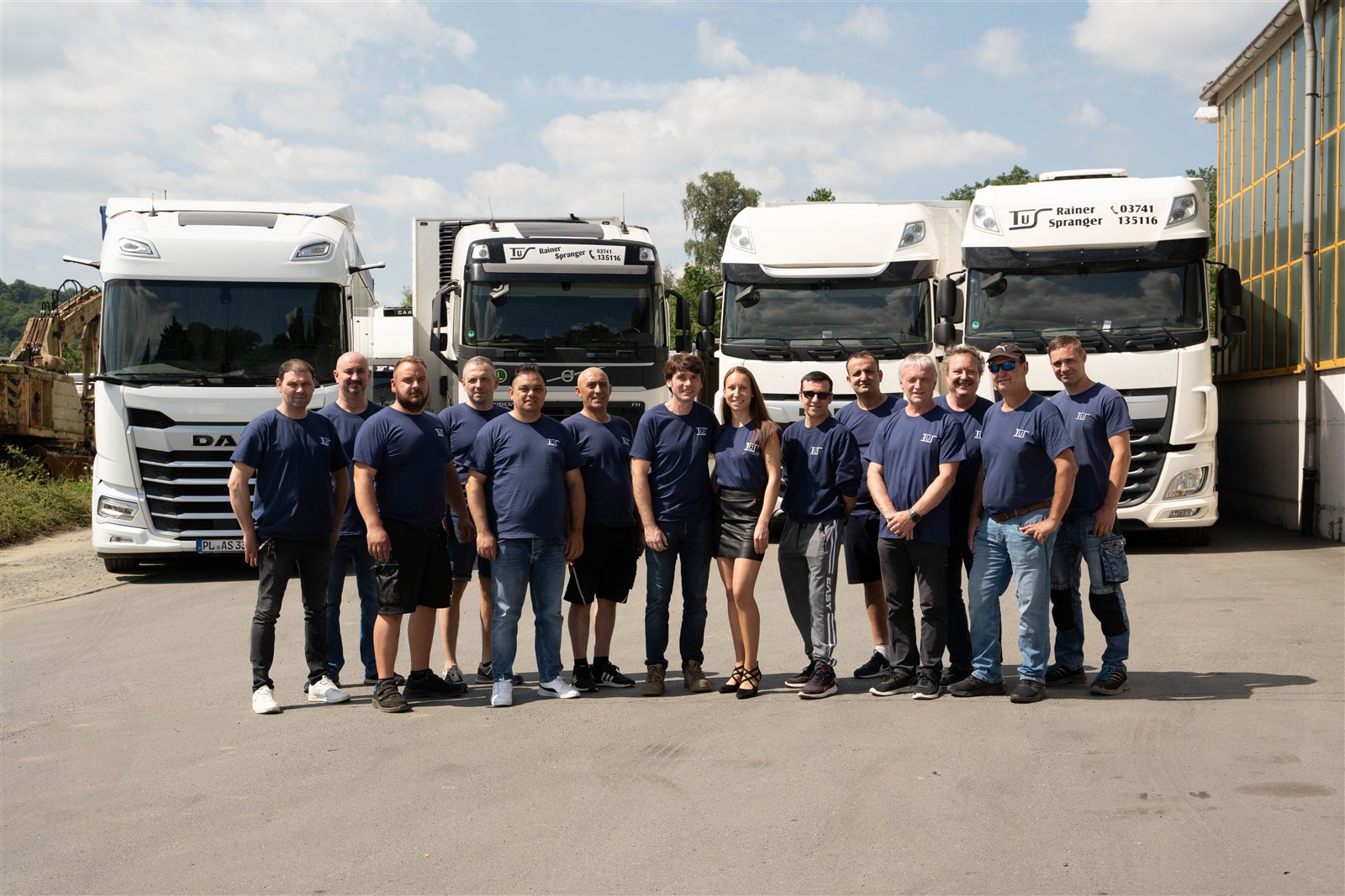 Gruppenfoto des Teams von Transportunternehmen Spranger
